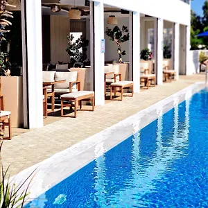 https://sveltos-hotel.larnacahotels.org
