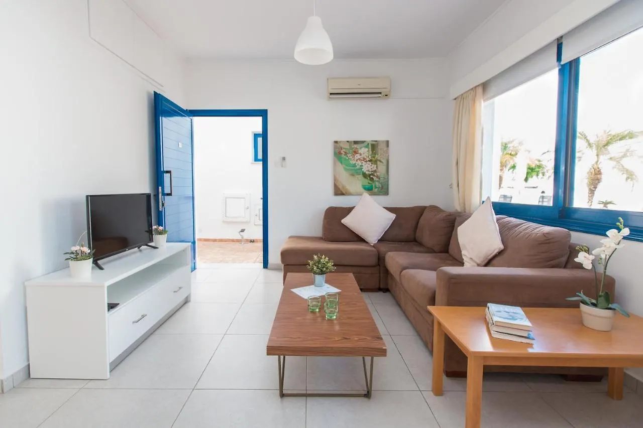 Flouressia Gardens Aparthotel Protaras