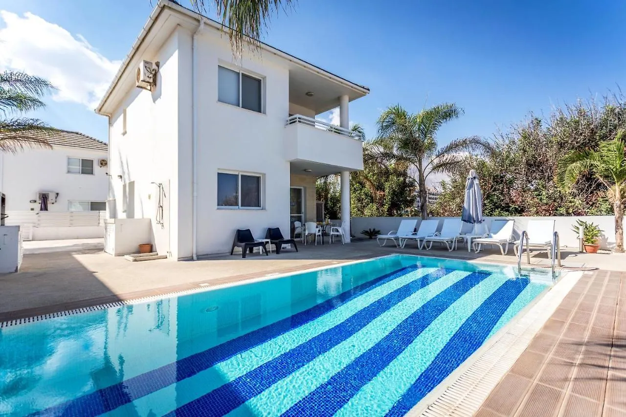 Flouressia Gardens Aparthotel Protaras Cyprus