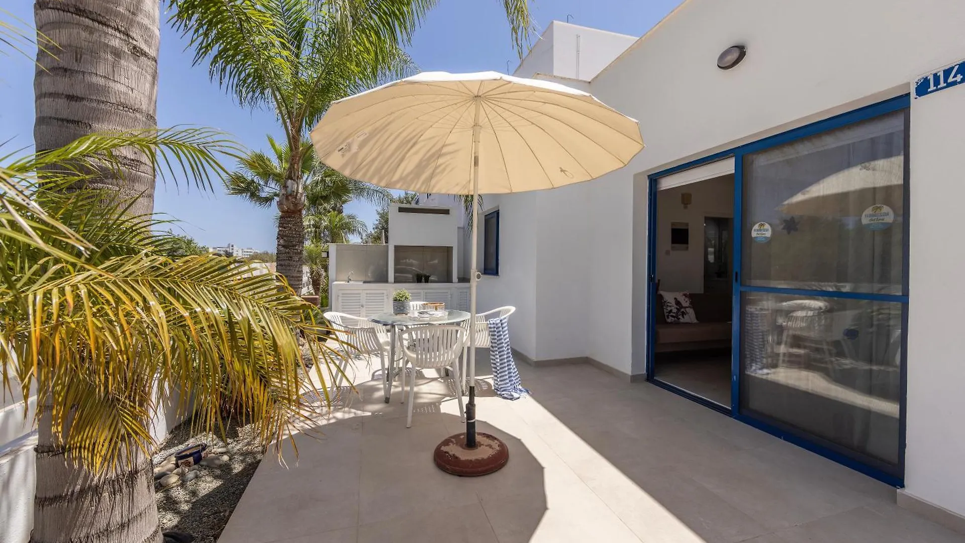 Flouressia Gardens Aparthotel Protaras