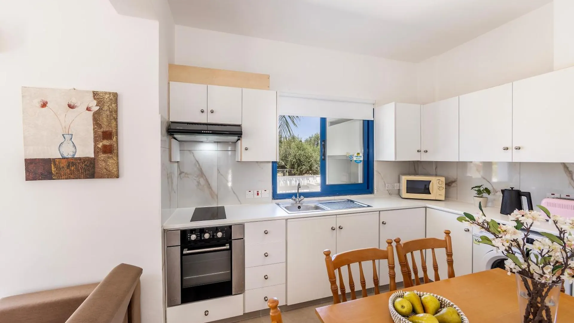 Flouressia Gardens Aparthotel Protaras